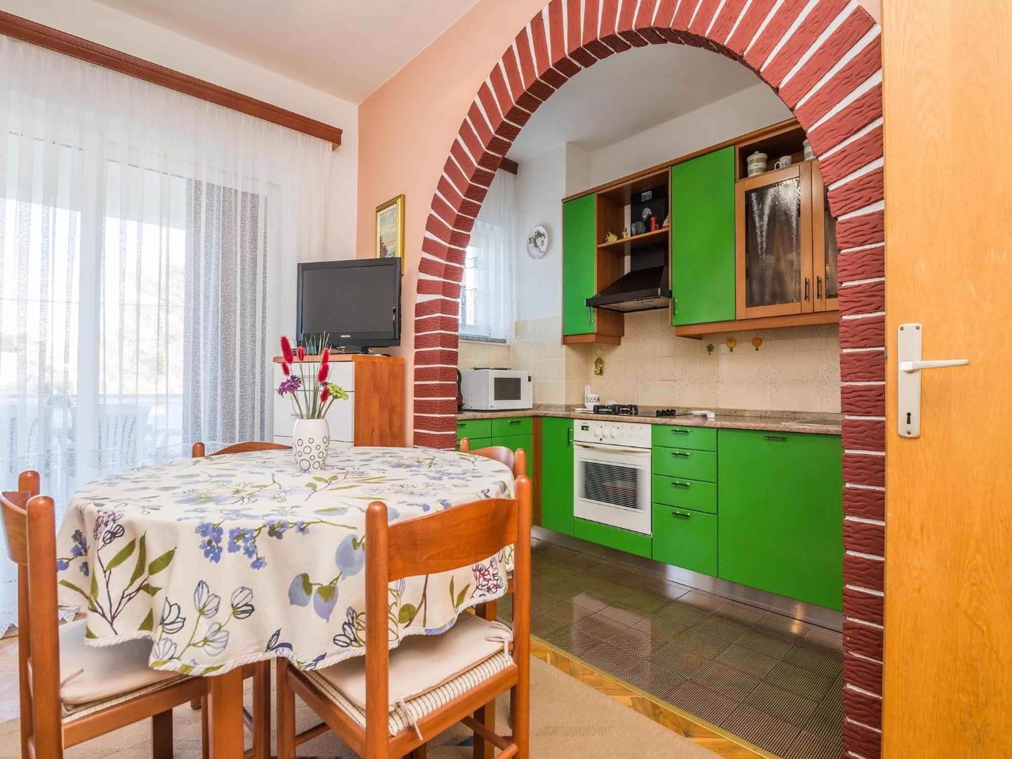 Apartma In House Liveric In At The
