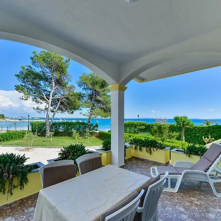 Apartments In House Liveric In Vir At The Beach Exterior photo