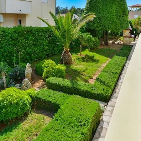 Apartments In House Liveric In Vir At The Beach Exterior photo