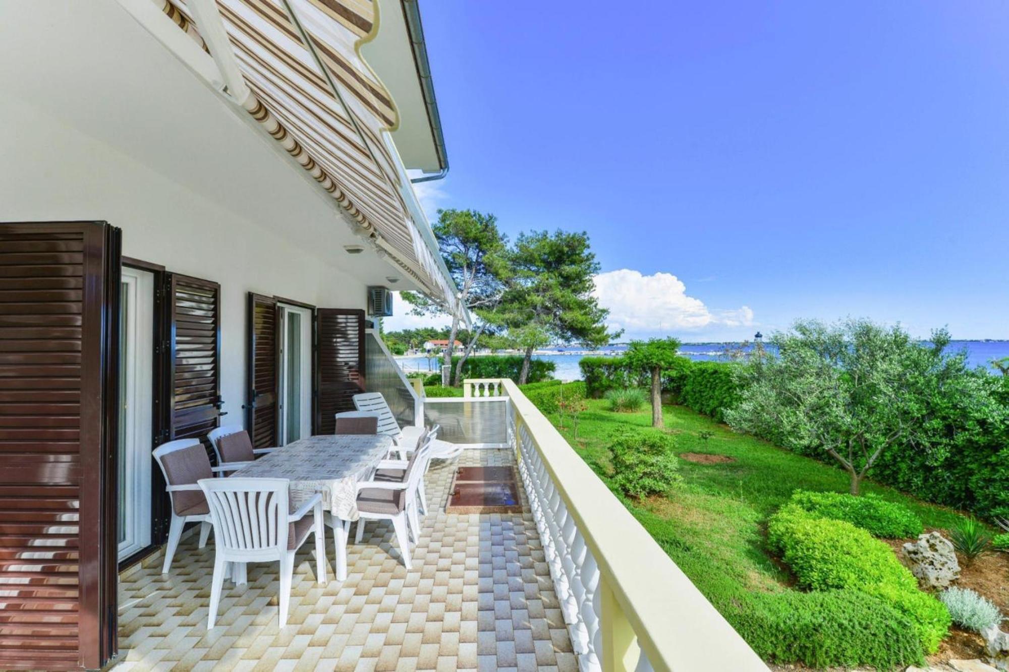 Apartment In House Liveric In At The